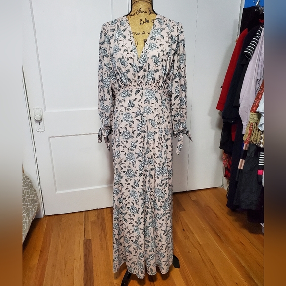 Gal Meets Glam Collection Florence Floral V-neck Long Sleeve Maxi Dress Size 12 - Picture 2 of 10